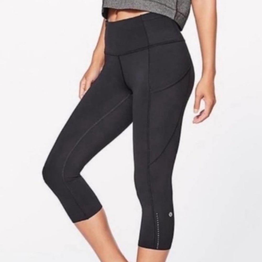 Lululemon Fast And Free High Rise 5 Pocket Black Crop Leggings - Size 4